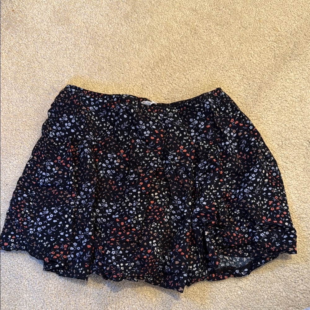 Abercrombie Kids Black and Red Skirt with Playful Pattern